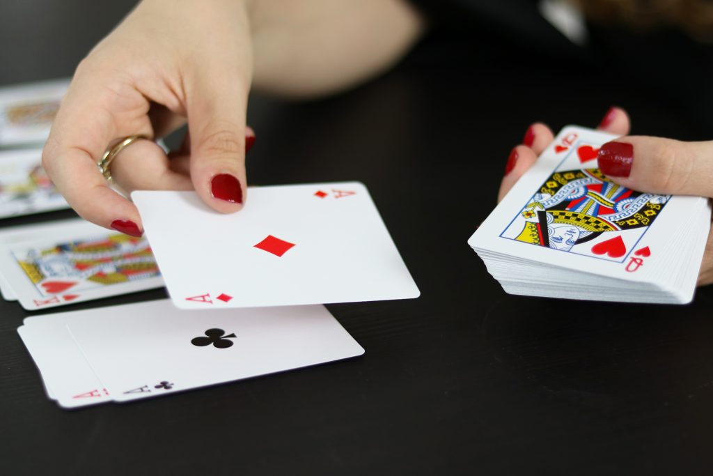 Glücksspielsucht bei Jugendlichen – Online-Casinos im Fokus